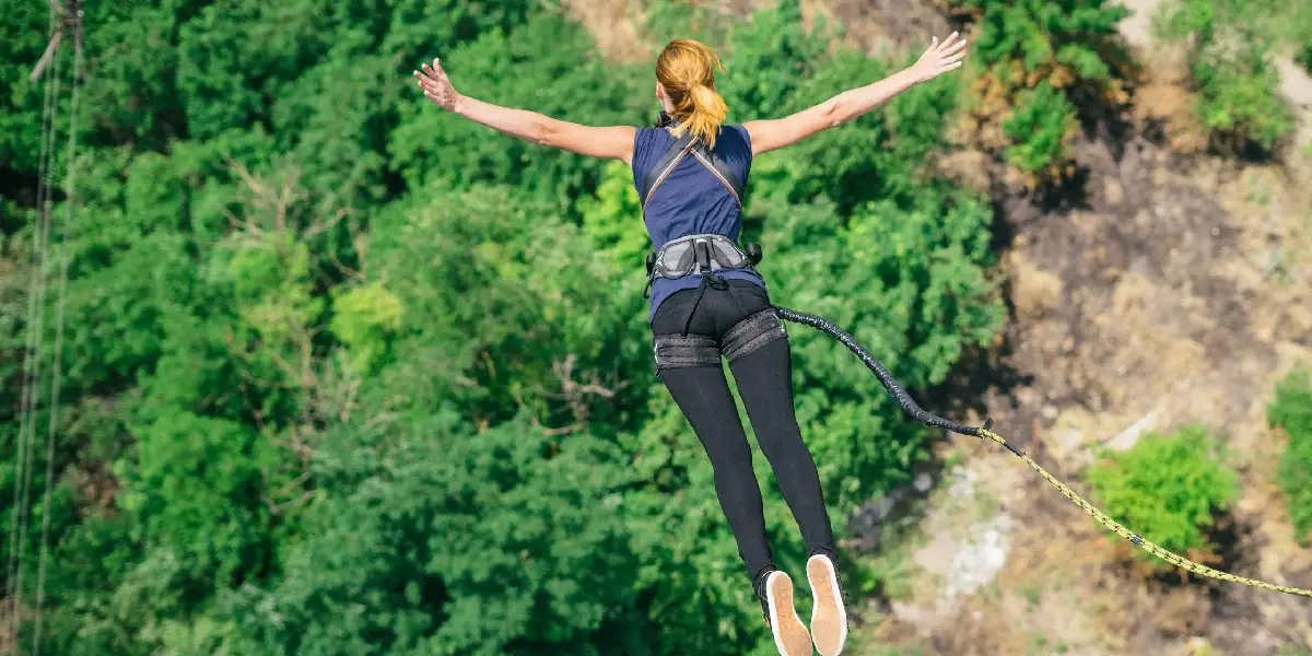 Gorge Swing